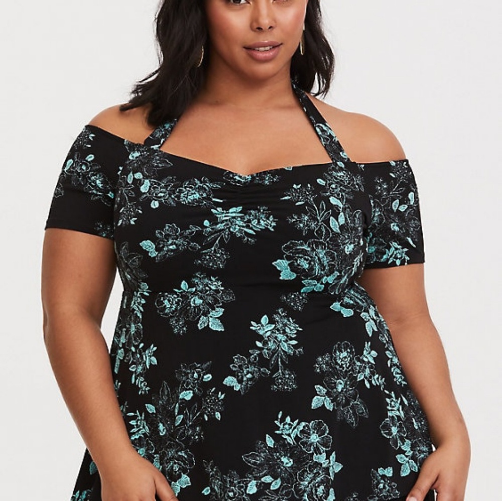 Beach-Travel-Executive- Plus Size OFFICE Torrid Stencil Flowers SHIRT 5x